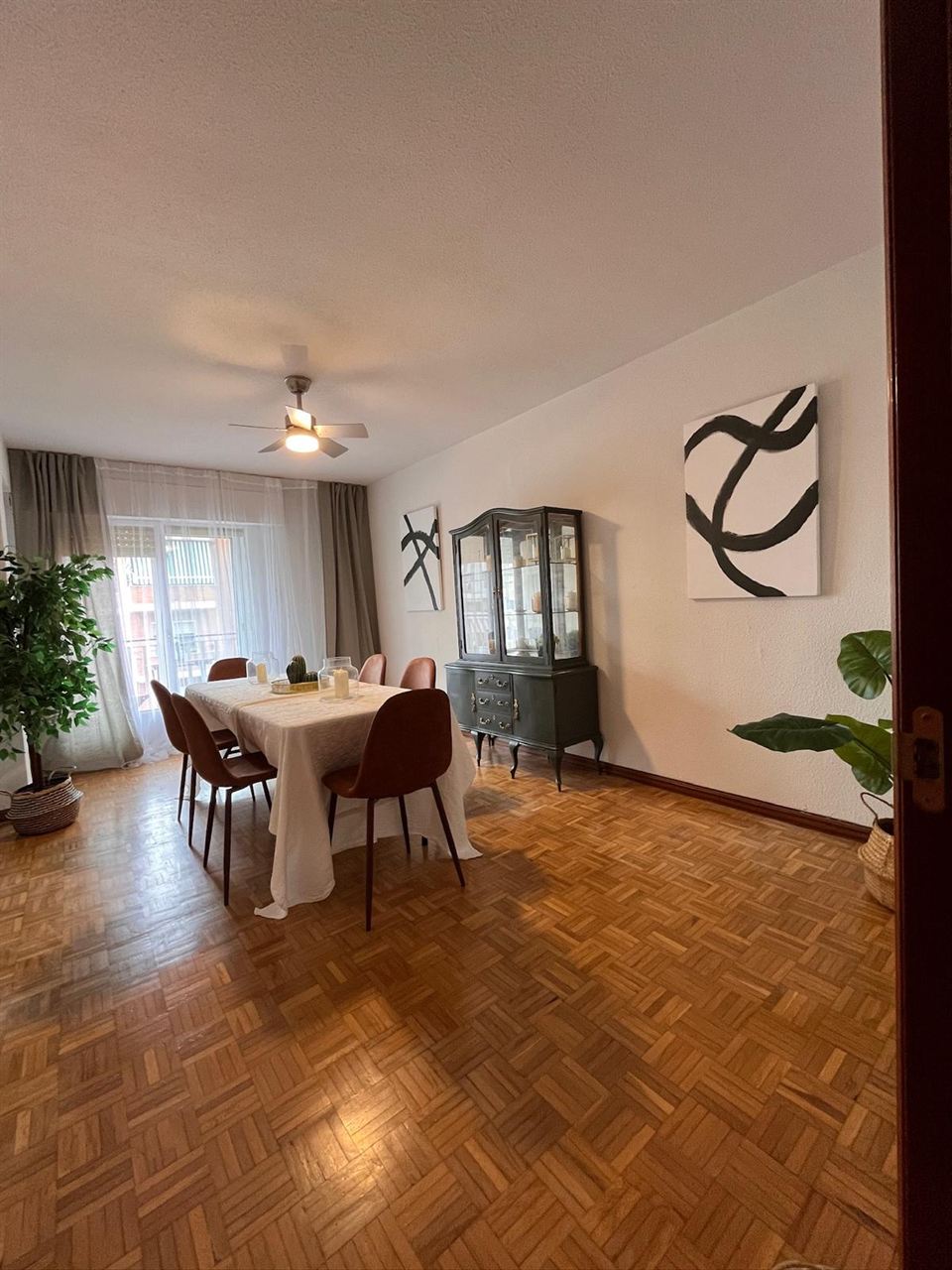 Comedor — Piso en venta en Padre Piquer 20, Campamento (Madrid) · Rakku Homes (2)