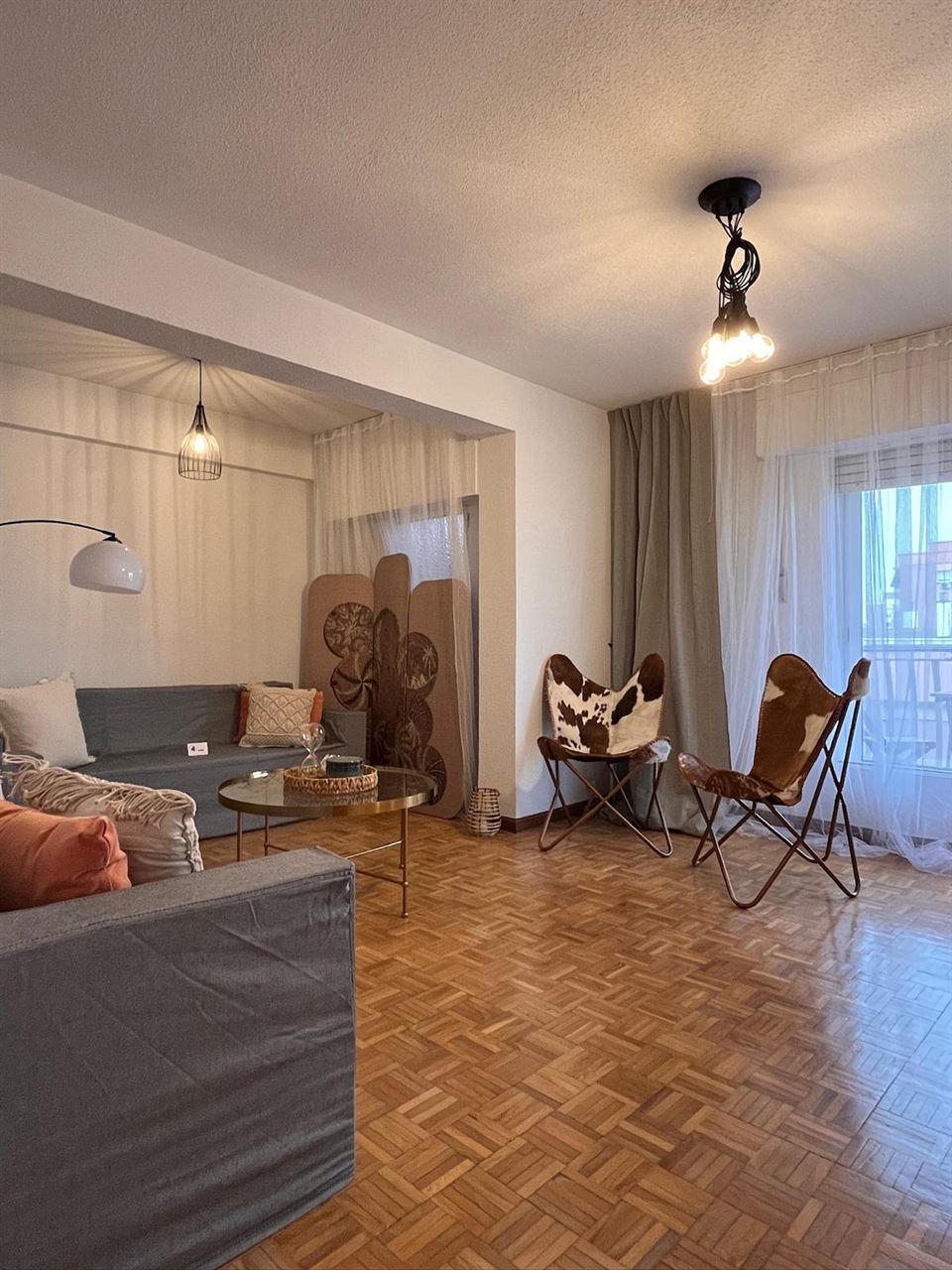 Salón — Piso en venta en Padre Piquer 20, Campamento (Madrid) · Rakku Homes (1)